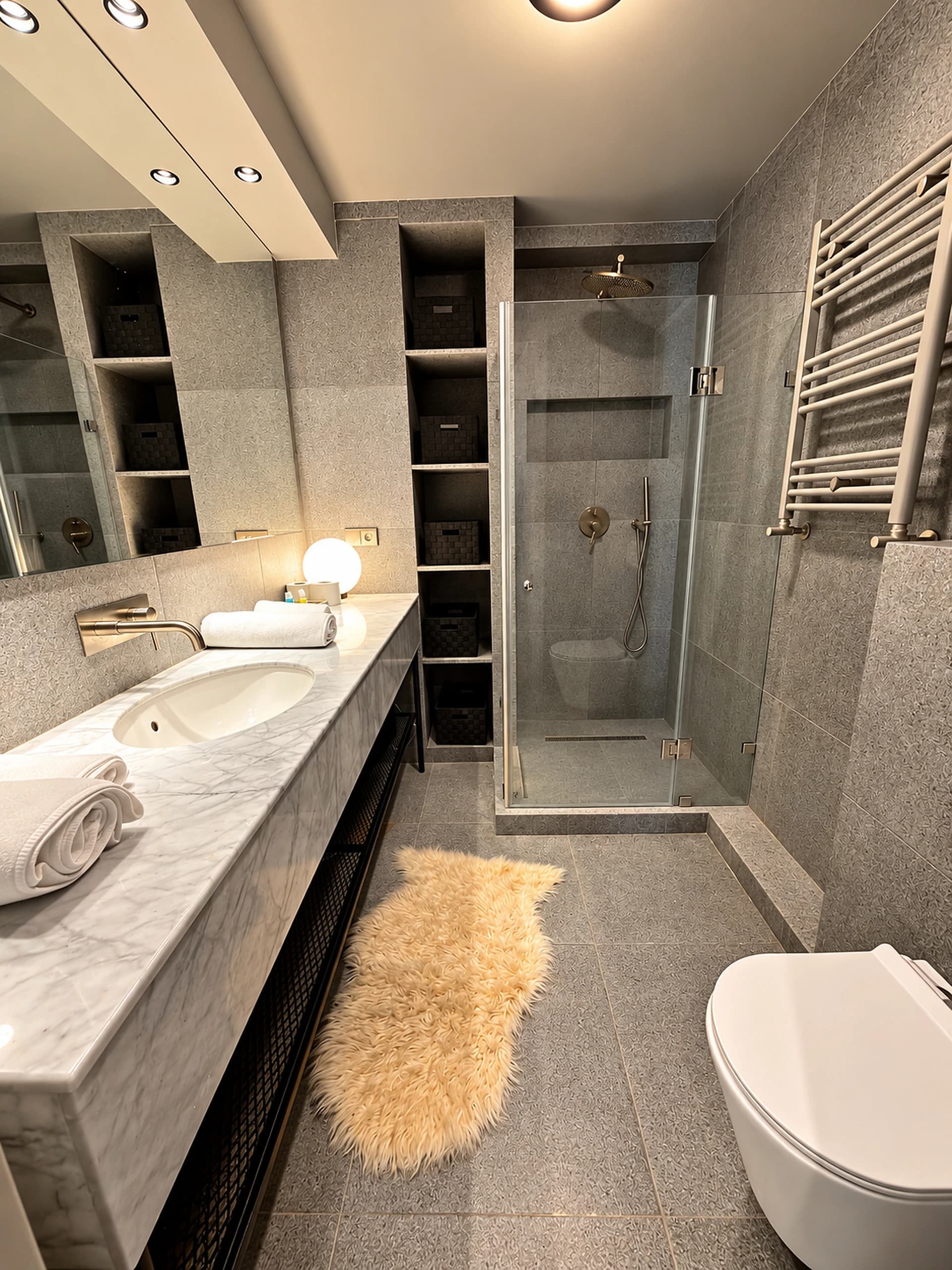 Modern One-Bedroom Apartment